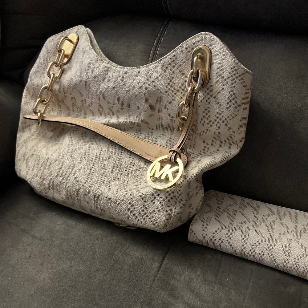 Handbag and matching wallet